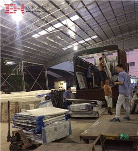 【连夜送货】东莞金黄叶铝单板产品出货