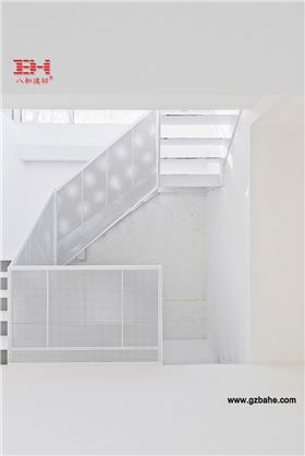 穿孔铝单板楼梯扶手-5.jpg