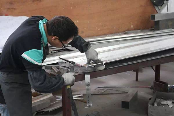 天伦集团林和项目-艺术造型铝单板35