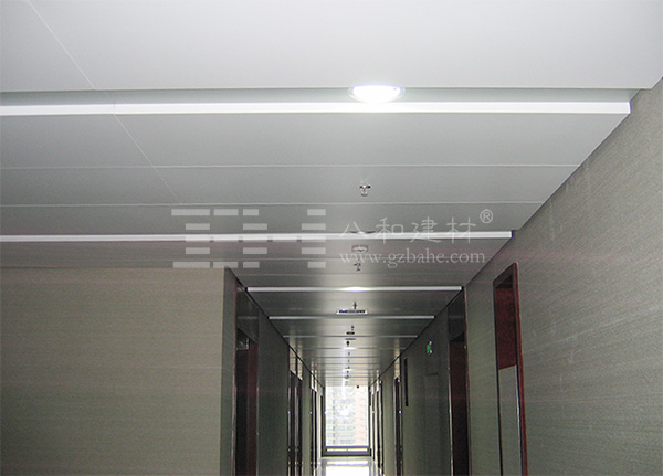 铝单板吊顶-上海浦发银行大厦2