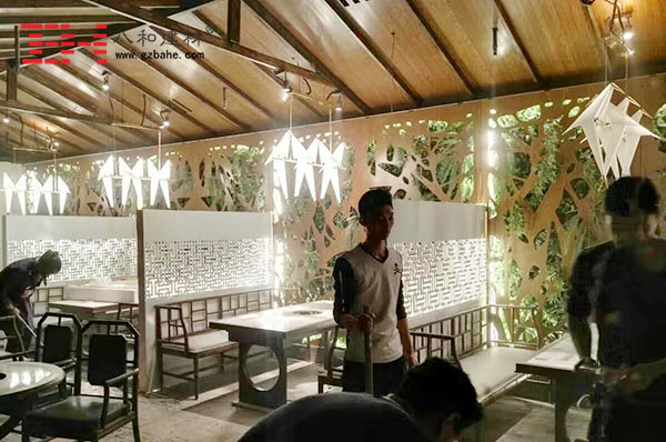 山西太原餐厅项目镂空铝单板装饰完毕