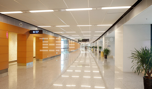 沈阳桃仙国际机场-铝单板5
