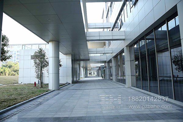 深圳海滨医院-铝单板铝方通-5.jpg