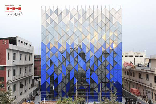 Shaped Aluminum Veneer Decoration Tri-Tessellate Building Facade