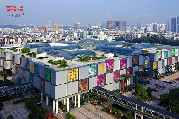 购物中心中庭护栏铝单板在广州财富天地广场中的应用