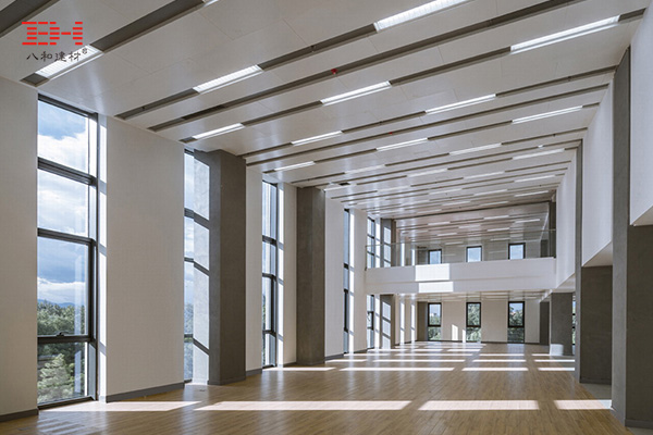 案例欣赏：铝单板吊顶装饰清华大学法学院图书馆室内天花