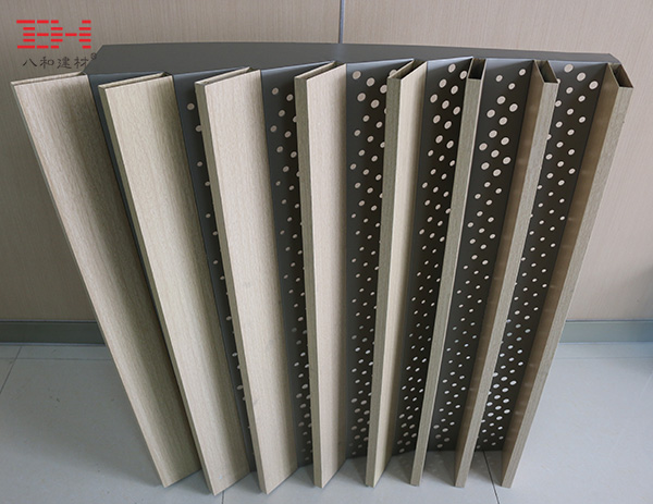 新产品--曲面造型铝单板与木纹铝方管的组合产品