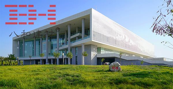 新疆大学科学技术学院图书馆穿孔铝单板幕墙