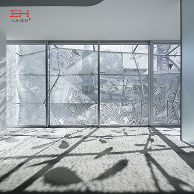 Dear Ginza大厦——用艺术外墙镂空铝单板打造华丽外观